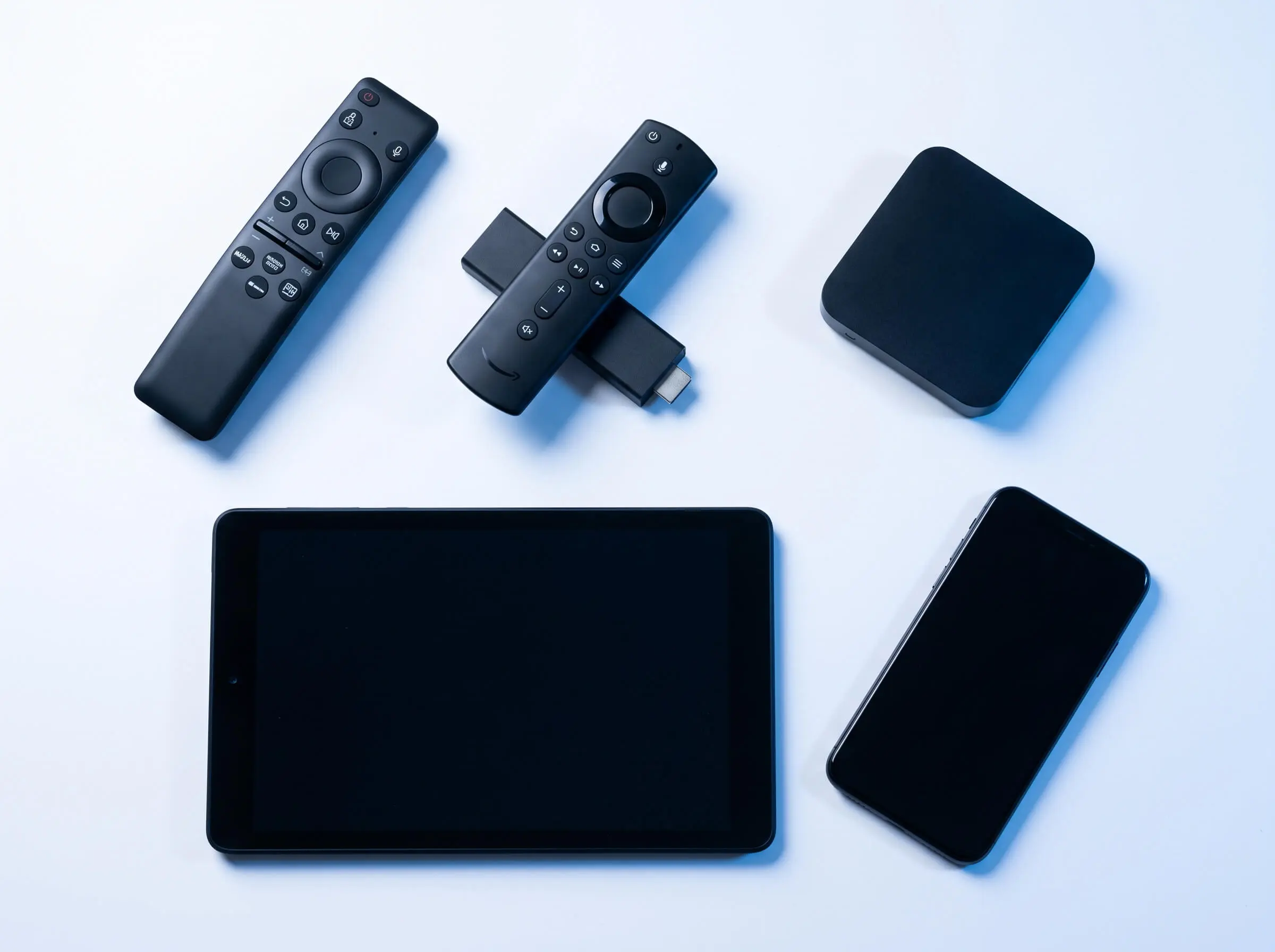 Compatibele apparaten voor multischermen IPTV: Smart TV, Fire TV Stick, MAG box, tablet en smartphone